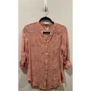 FIG AND FLOWER Dusty Peach Embroidered Floral Button Down Shirt